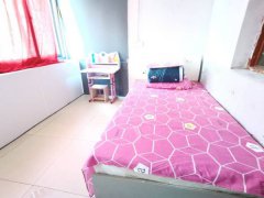 中心市场 1400元/月  3室1厅1卫 中装