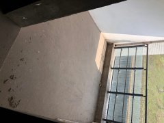 长江之滨 900元/月  3室2厅2卫 清水